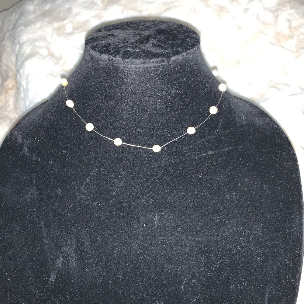 Vintage “floating “ pearl necklace